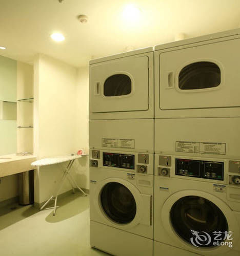 Ji 호텔 상하이 진간 사원 캉딩 로드 샹하이 외부 사진